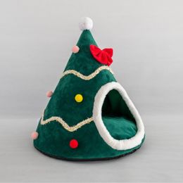 Cat Bed House Christmas Tree Shape Puppy Kennel Washable Cat Mat Kitten Cave Winter Warm Pet Beds for Cats Dogs Pet Accessories (Color: Green, size: S 45x38x38cm)